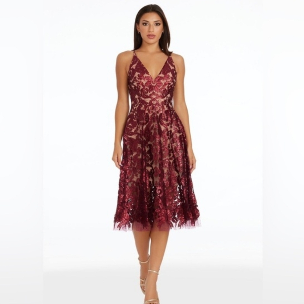 Dress the Population Blair Lace Midi Dress Spaghetti Straps